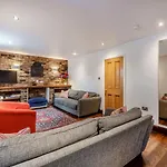4 Bed In Oc-y039 別荘 ヘルムスリー