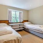 4 Bed In Oc-y039 別荘 ヘルムスリー