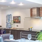 4 Bed In Oc-y039 別荘