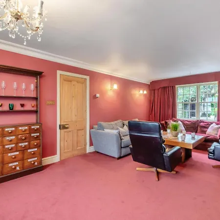4 Bed In Oc-y039