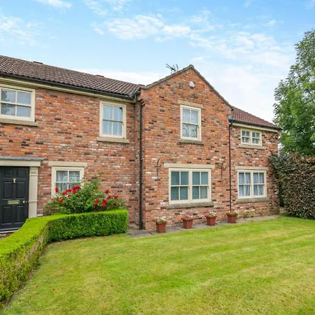 4 Bed In Oc-y039 * Helmsley