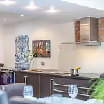 4 Bed In Oc-y039 بيت للعطل
