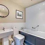بيت للعطل 4 Bed In Oc-y039