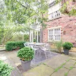 4 Bed In Oc-y039 هلمسلي